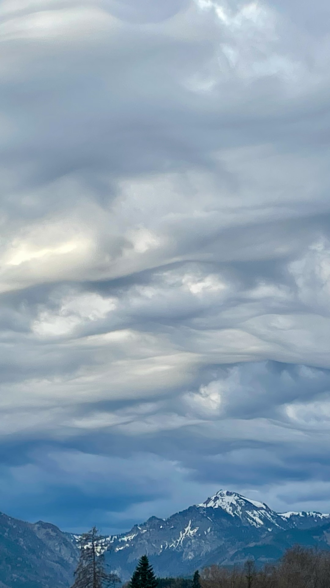 Ungewöhnliche Wolken über dem Hochgern